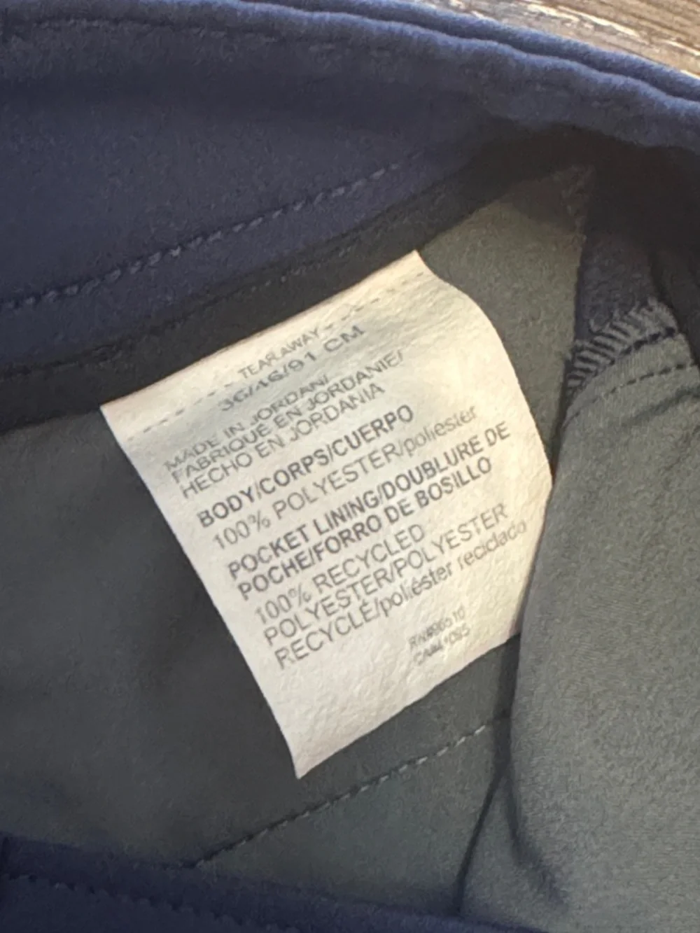 Under armour navy shorts 36‎